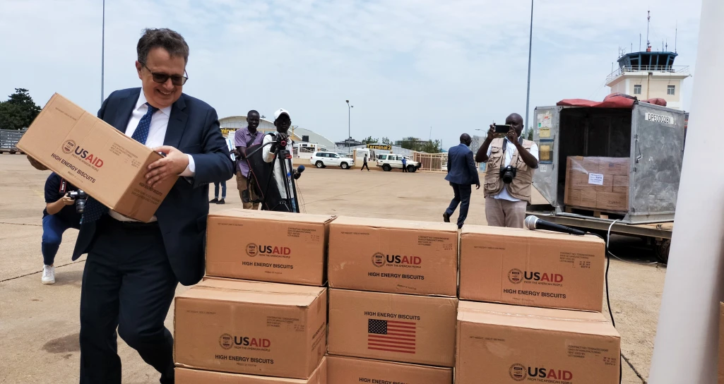 US donates biscuits to S. Sudan returnees fleeing Sudan’s war