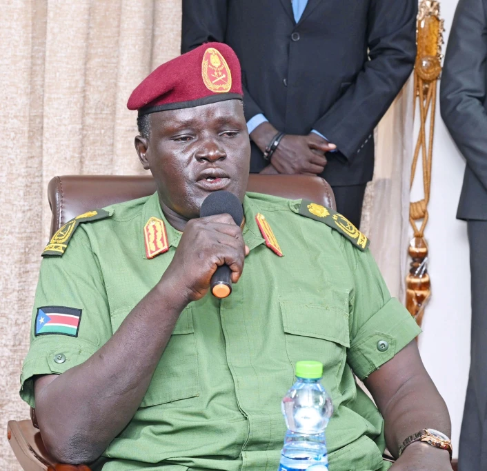 Olony swears allegiance to Kiir