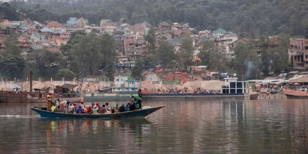 Six dead, dozens missing after boat sinks in DR Congo
