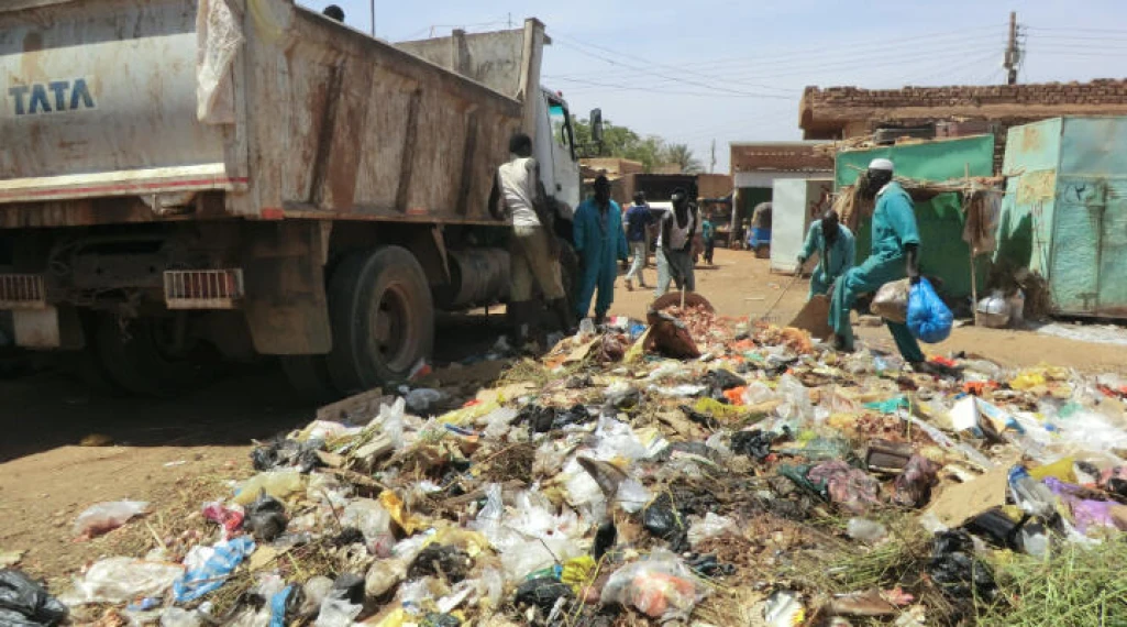 Anyidi residents block garbage dumping site