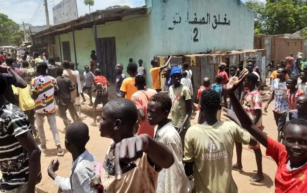 Aweil residents protest over the death teenager girl