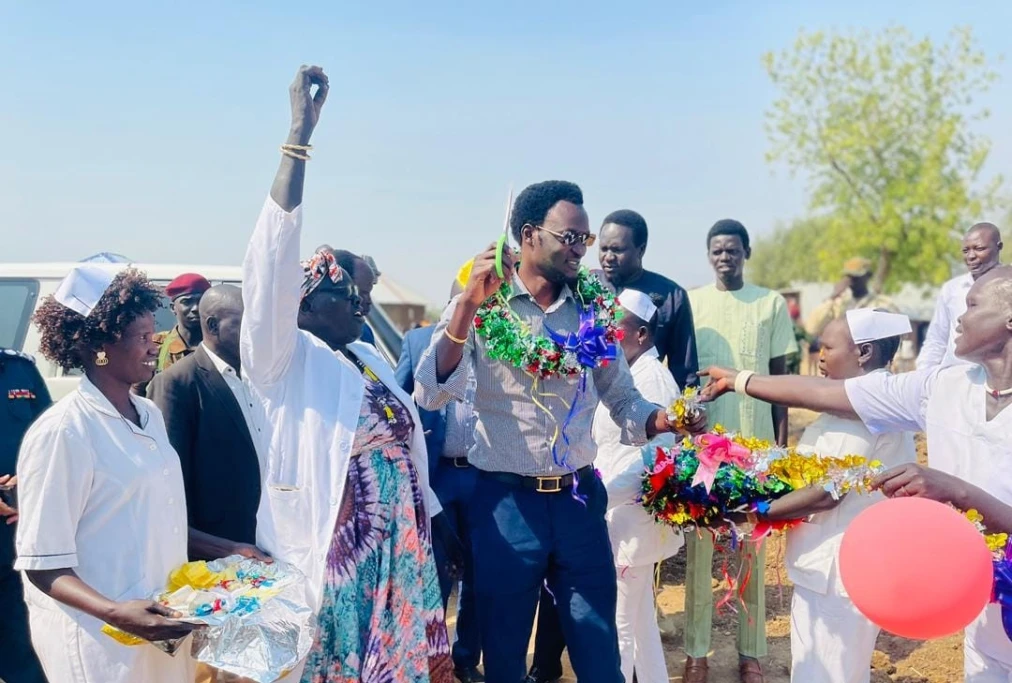Chagor praised for 'moving his office' to Bor