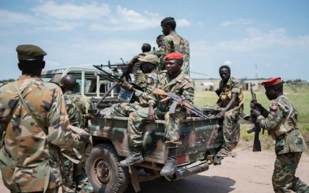 Soldiers told to grow own food amid worsening economic crisis