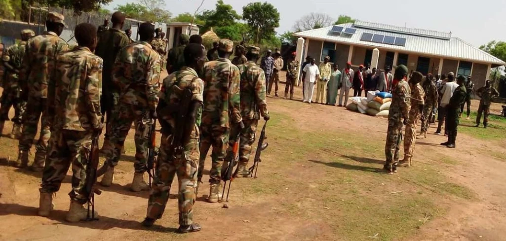 Aweil North community leaders contribute food for SSPDF soldiers