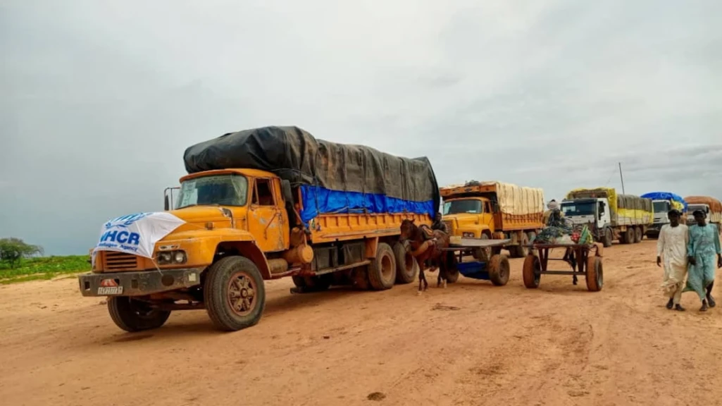 Aid trucks trickle into Darfur as Sudan army pauses delivery ban