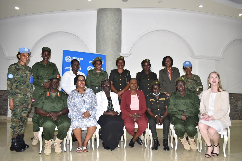 Defense Minister to promote gender parity in the army