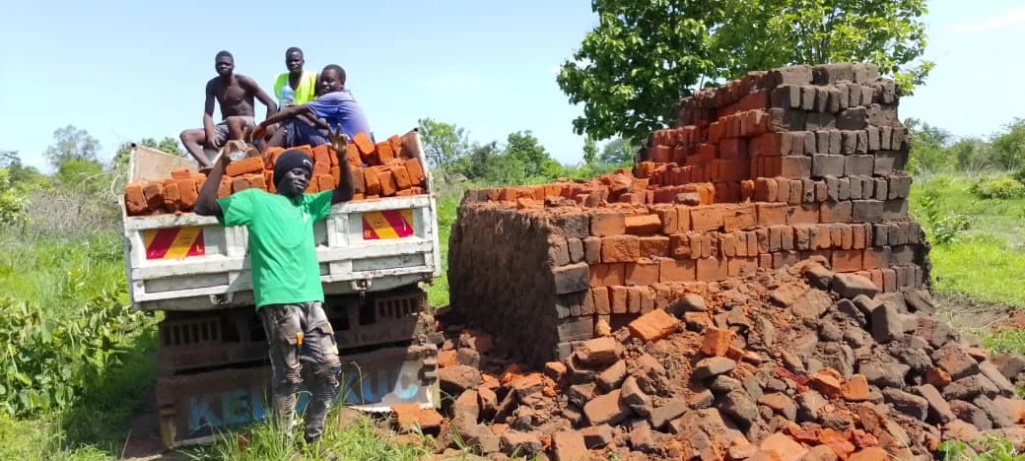 Magwi artists fundraise to build maternity wards in Owiny-Kibul