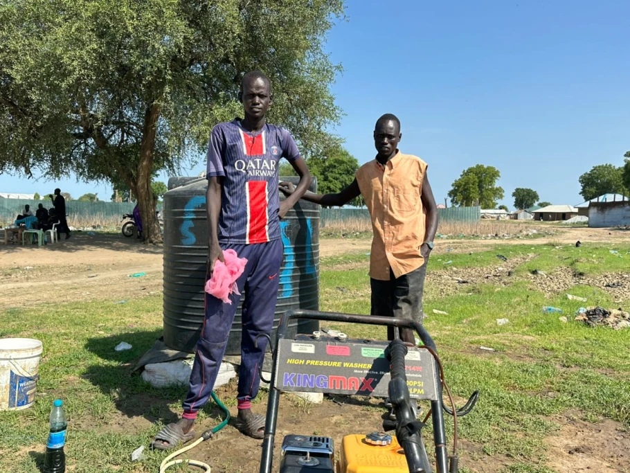Car washing becomes lifeline for Tonj youth in Bor town