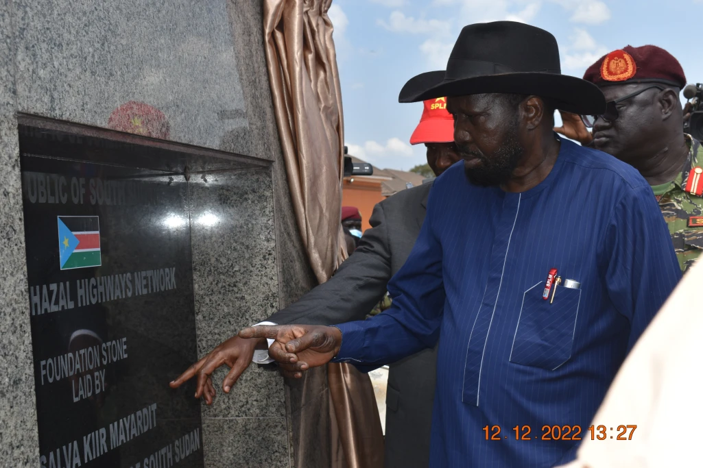 Kiir warns greater Yirol youth against interfering with road construction